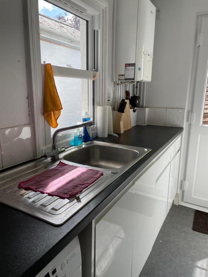 Cozy 3 Bedrooms Home Off Mill Road Sleep Cambridge  Bagian luar foto